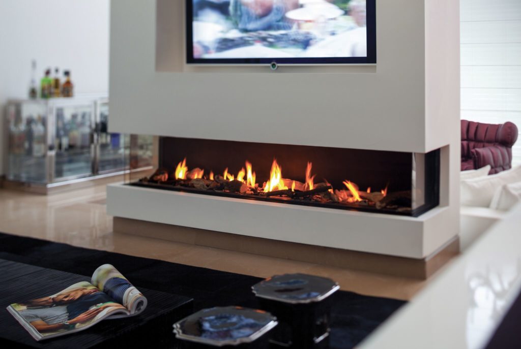 A-Clear-170-Three-Sided-Fireplace-with-Double-Glass-Heat-Barrier-1024x687